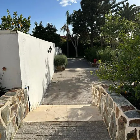 La Casona De *
